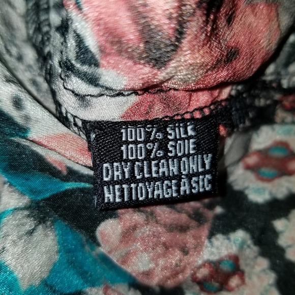 Tolani Floral Tunic Top~Medium - Picture 10 of 10